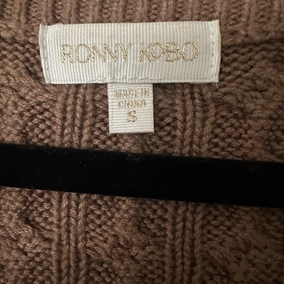 Ronny Kobo cableknit cardigan sz S - Picture 4 of 5
